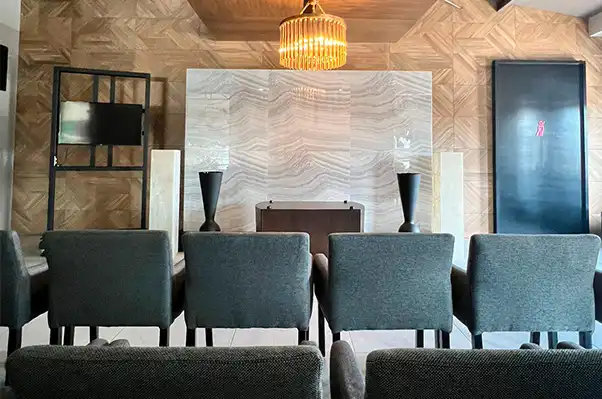 Sala de velación elegante y acogedora para ceremonias íntimas en Toluca.