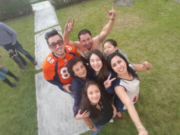 Imágenes para rendir homenaje a persona finada, estas pueden variar en su contenido.