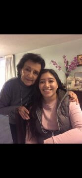 Imágenes para rendir homenaje a persona finada, estas pueden variar en su contenido.
