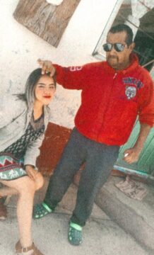 Imágenes para rendir homenaje a persona finada, estas pueden variar en su contenido.