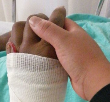 Imágenes para rendir homenaje a persona finada, estas pueden variar en su contenido.