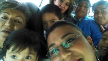 Imágenes para rendir homenaje a persona finada, estas pueden variar en su contenido.