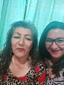 Imágenes para rendir homenaje a persona finada, estas pueden variar en su contenido.