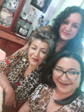 Imágenes para rendir homenaje a persona finada, estas pueden variar en su contenido.