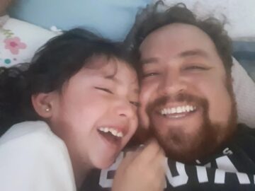 Imágenes para rendir homenaje a persona finada, estas pueden variar en su contenido.