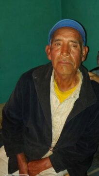 Imágenes para rendir homenaje a persona finada, estas pueden variar en su contenido.