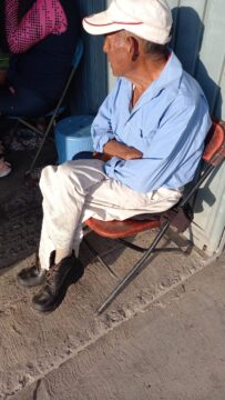 Imágenes para rendir homenaje a persona finada, estas pueden variar en su contenido.