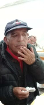 Imágenes para rendir homenaje a persona finada, estas pueden variar en su contenido.