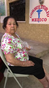 Imágenes para rendir homenaje a persona finada, estas pueden variar en su contenido.