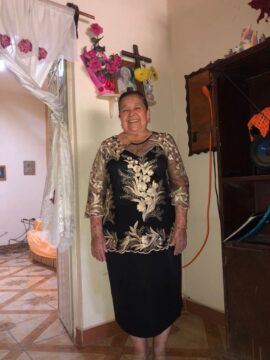 Imágenes para rendir homenaje a persona finada, estas pueden variar en su contenido.