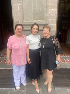 Imágenes para rendir homenaje a persona finada, estas pueden variar en su contenido.