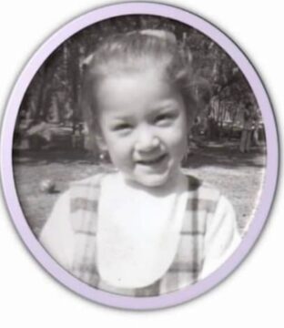 Imágenes para rendir homenaje a persona finada, estas pueden variar en su contenido.