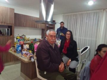 Imágenes para rendir homenaje a persona finada, estas pueden variar en su contenido.