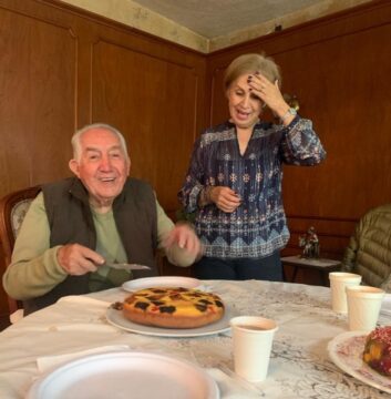 Imágenes para rendir homenaje a persona finada, estas pueden variar en su contenido.