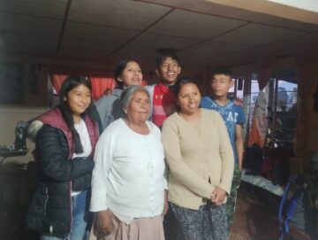 Imágenes para rendir homenaje a persona finada, estas pueden variar en su contenido.