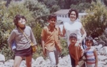 Imágenes para rendir homenaje a persona finada, estas pueden variar en su contenido.