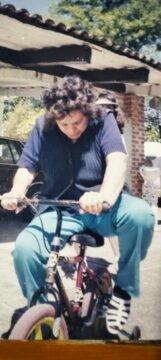 Imágenes para rendir homenaje a persona finada, estas pueden variar en su contenido.