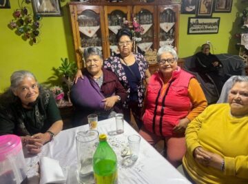 Imágenes para rendir homenaje a persona finada, estas pueden variar en su contenido.