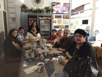 Imágenes para rendir homenaje a persona finada, estas pueden variar en su contenido.