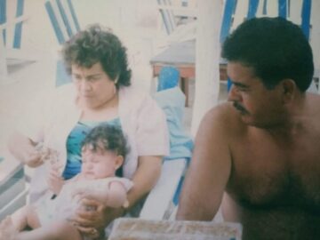 Imágenes para rendir homenaje a persona finada, estas pueden variar en su contenido.