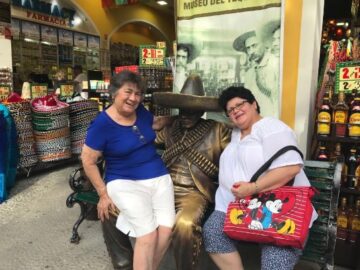 Imágenes para rendir homenaje a persona finada, estas pueden variar en su contenido.