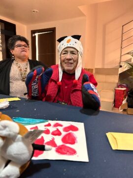 Imágenes para rendir homenaje a persona finada, estas pueden variar en su contenido.