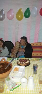 Imágenes para rendir homenaje a persona finada, estas pueden variar en su contenido.