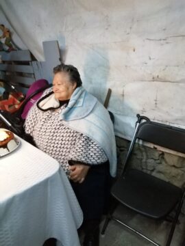 Imágenes para rendir homenaje a persona finada, estas pueden variar en su contenido.