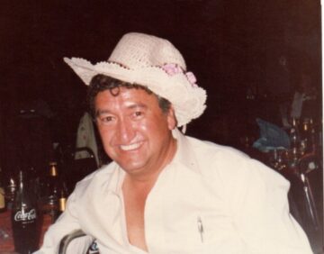 Imágenes para rendir homenaje a persona finada, estas pueden variar en su contenido.