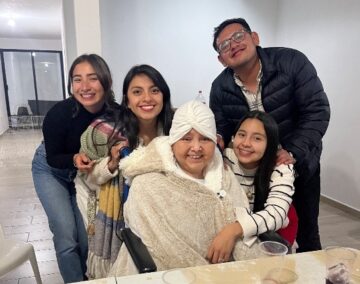 Imágenes para rendir homenaje a persona finada, estas pueden variar en su contenido.