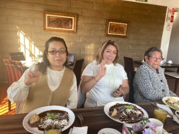 Imágenes para rendir homenaje a persona finada, estas pueden variar en su contenido.