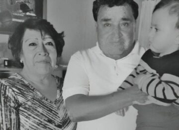 Imágenes para rendir homenaje a persona finada, estas pueden variar en su contenido.
