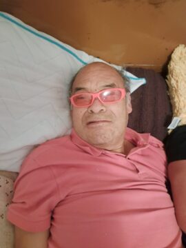 Imágenes para rendir homenaje a persona finada, estas pueden variar en su contenido.