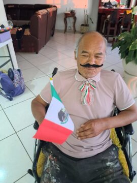 Imágenes para rendir homenaje a persona finada, estas pueden variar en su contenido.