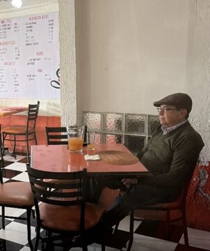 Imágenes para rendir homenaje a persona finada, estas pueden variar en su contenido.