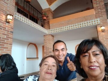 Imágenes para rendir homenaje a persona finada, estas pueden variar en su contenido.