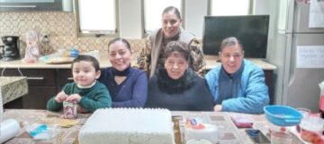 Imágenes para rendir homenaje a persona finada, estas pueden variar en su contenido.