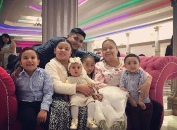 Imágenes para rendir homenaje a persona finada, estas pueden variar en su contenido.