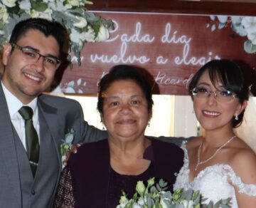 Imágenes para rendir homenaje a persona finada, estas pueden variar en su contenido.