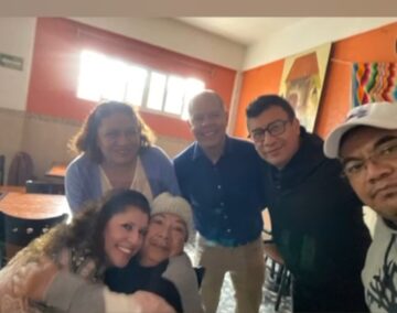 Imágenes para rendir homenaje a persona finada, estas pueden variar en su contenido.