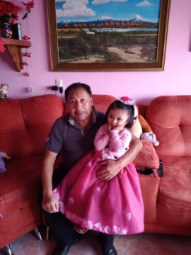 Imágenes para rendir homenaje a persona finada, estas pueden variar en su contenido.