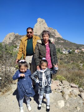 Imágenes para rendir homenaje a persona finada, estas pueden variar en su contenido.