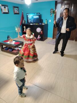 Imágenes para rendir homenaje a persona finada, estas pueden variar en su contenido.