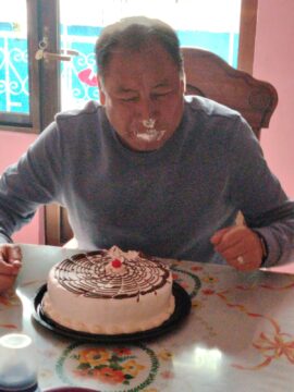 Imágenes para rendir homenaje a persona finada, estas pueden variar en su contenido.