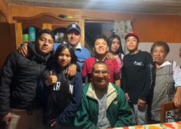 Imágenes para rendir homenaje a persona finada, estas pueden variar en su contenido.