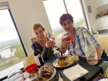 Imágenes para rendir homenaje a persona finada, estas pueden variar en su contenido.