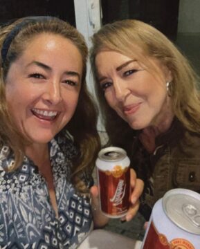 Imágenes para rendir homenaje a persona finada, estas pueden variar en su contenido.