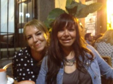 Imágenes para rendir homenaje a persona finada, estas pueden variar en su contenido.