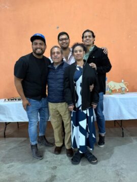 Imágenes para rendir homenaje a persona finada, estas pueden variar en su contenido.