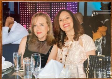 Imágenes para rendir homenaje a persona finada, estas pueden variar en su contenido.